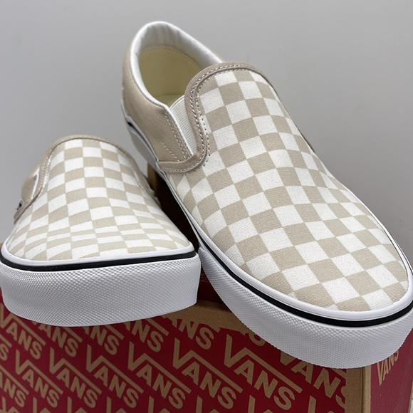 Vans WMNS Classic Slip-On
Color Theory Checkerboard
VN0A7Q5DBLL
Sneakers - Picture 5 of 16